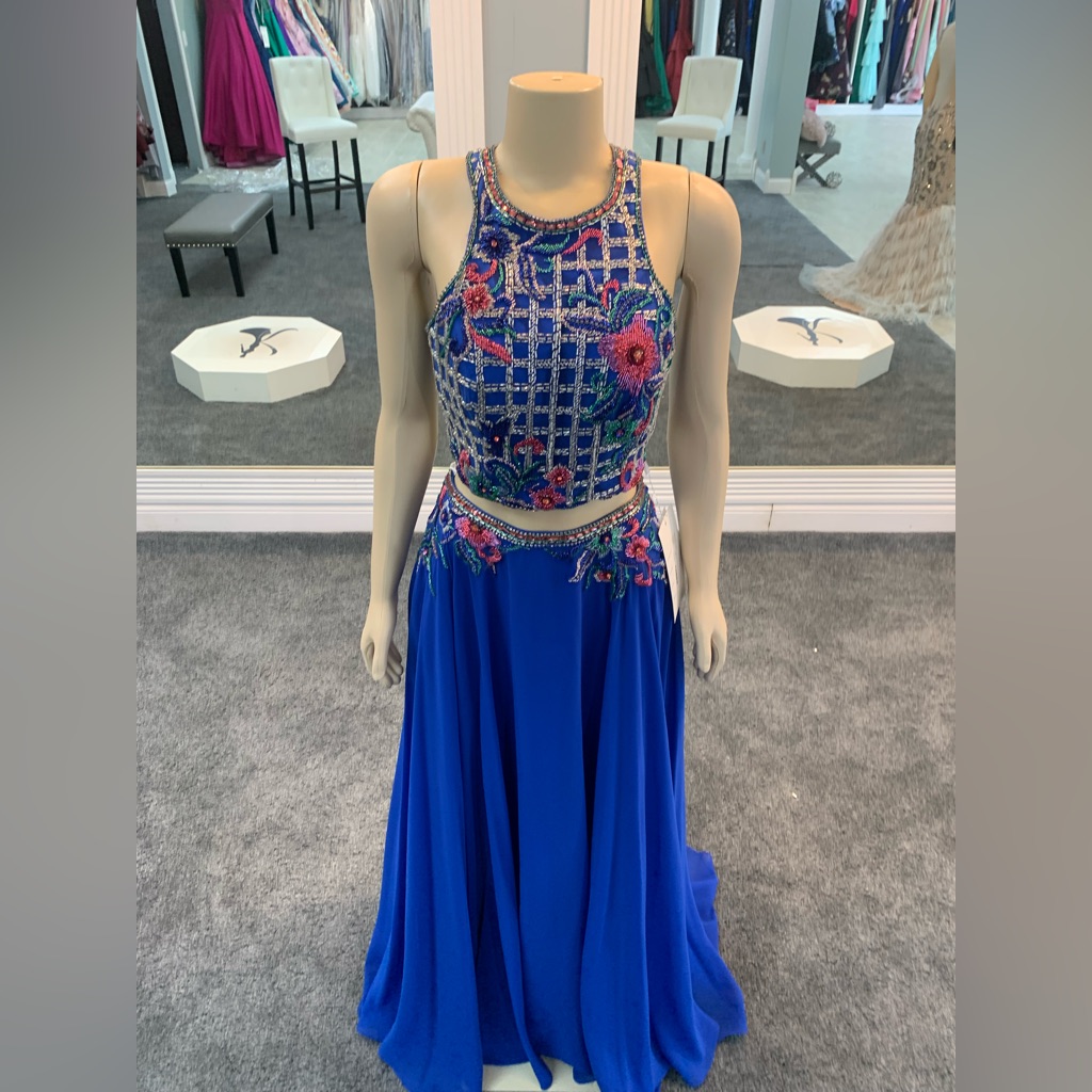 Size 6. Royal Halter Top A Line. Flowy Gown. Beaded Floral Print Sheer